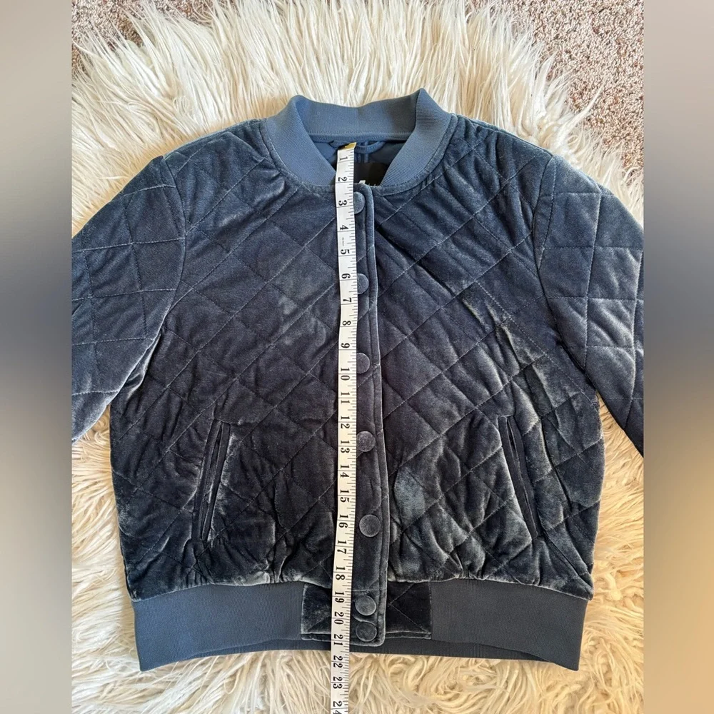 7 For All Mankind Blue Quilted Velvet Bomber Jacket Size M EUC - Picture 11 of 11